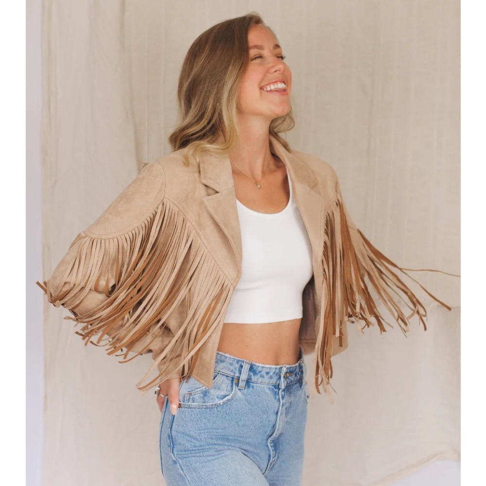CROPPED FRINGE JACKET